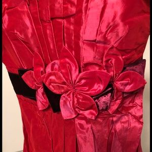 Never worn, Kay Unger- designer party/ cocktail D.